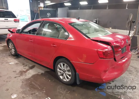 2011 Volkswagen Jetta 2.5L Se z USA, uszkodzony, nr VIN 3VWDZ7AJ1BM393138